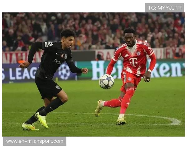 拜仁边后卫戴维斯再次伤退 加拿大国脚健康状况令人担忧