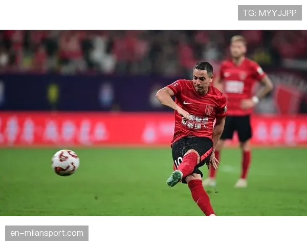 蓉城替补奇兵发威，费利佩十七分钟内完成帽子戏法